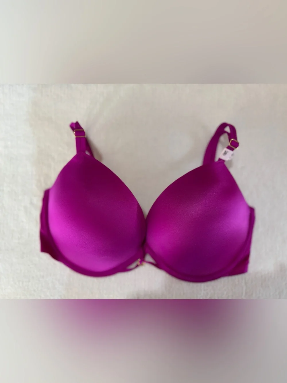 Victoria’s Secret Very Sexy Push Up T-Shirt Bra Magenta 34DD NWT Smooth
